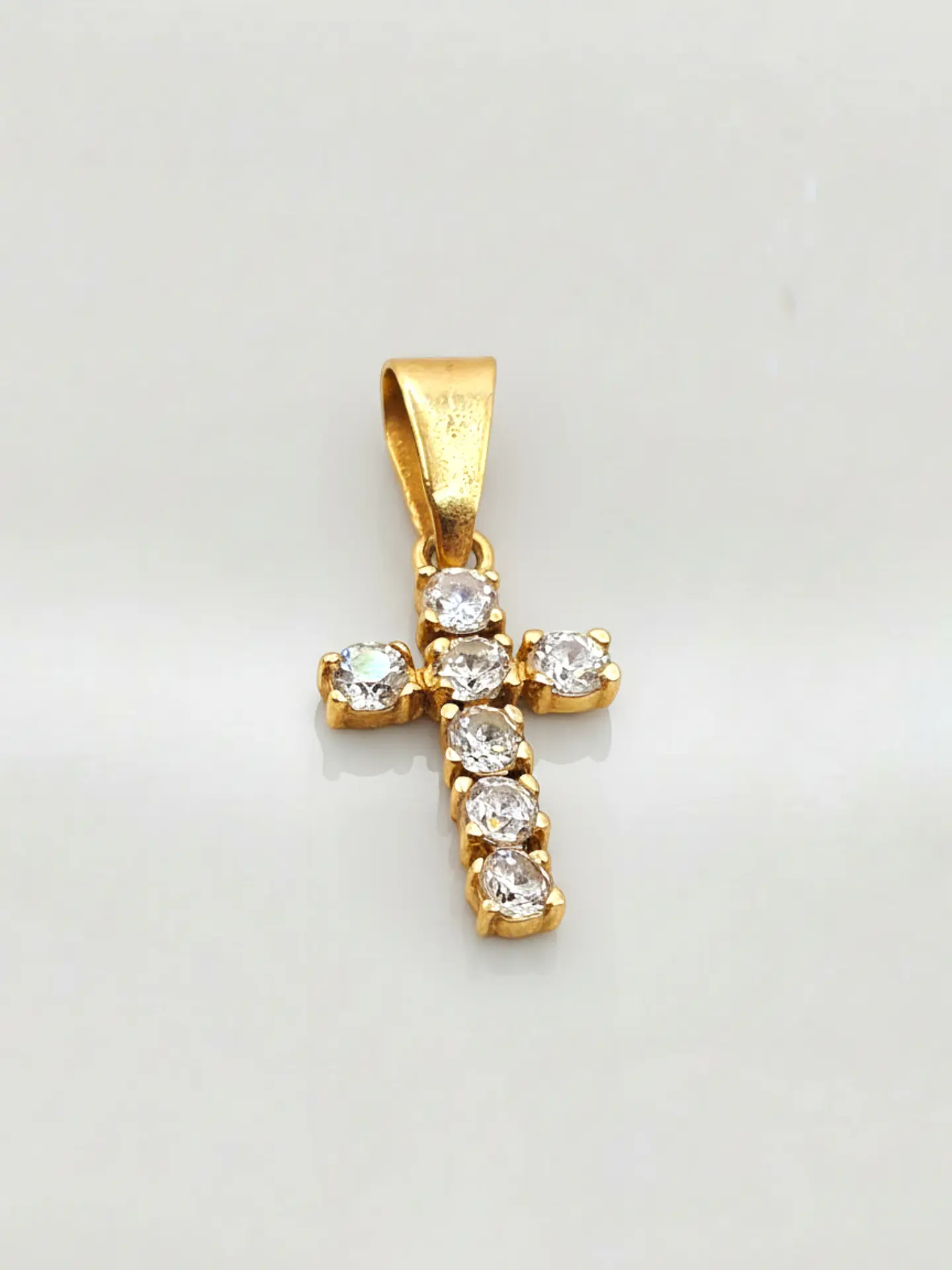 Colgante Cruz de Brillo Sagrado Circones Oro 18k 2
