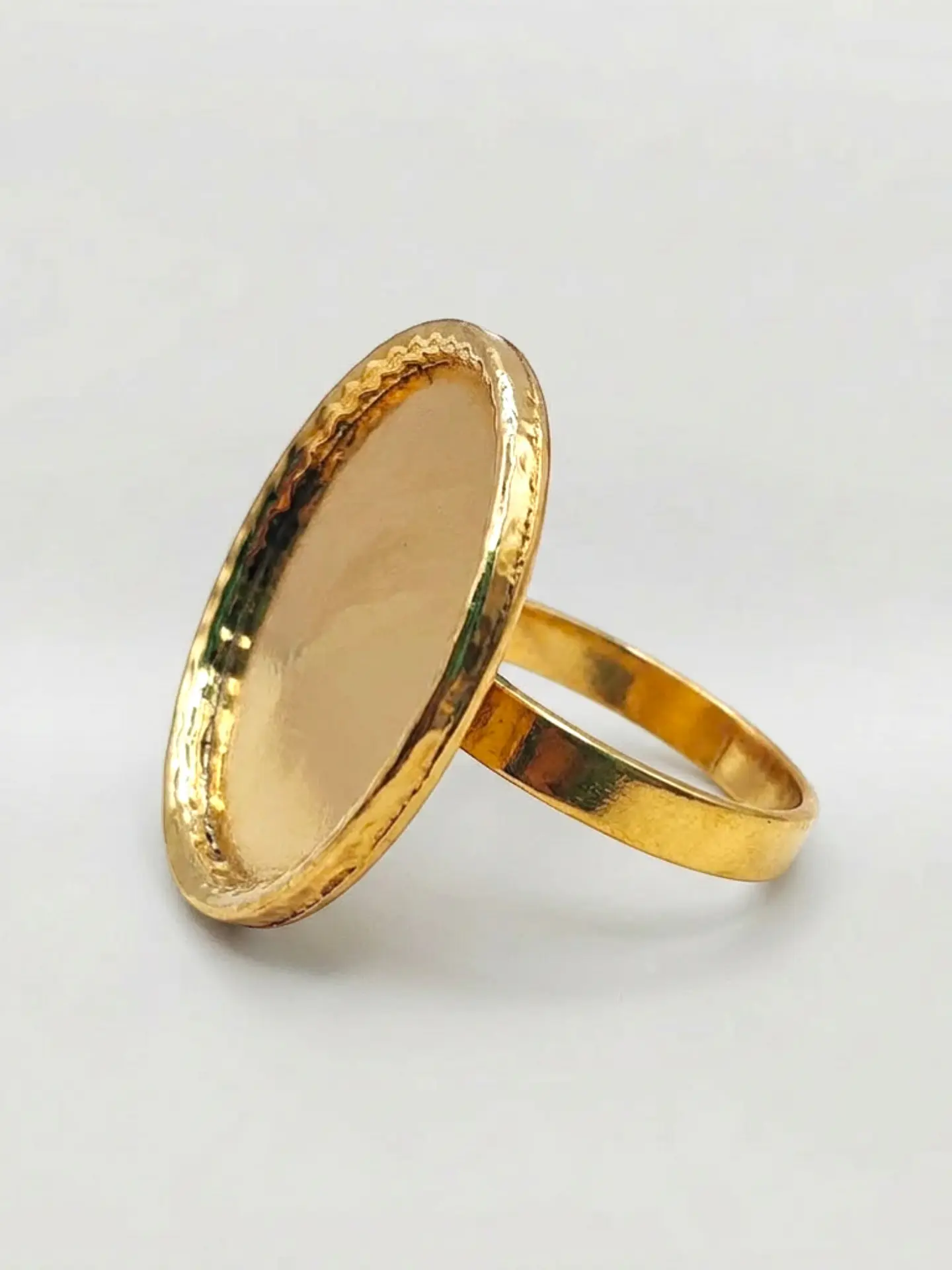 Anillo Tazo Majestuoso Redondo Oro 18k 6