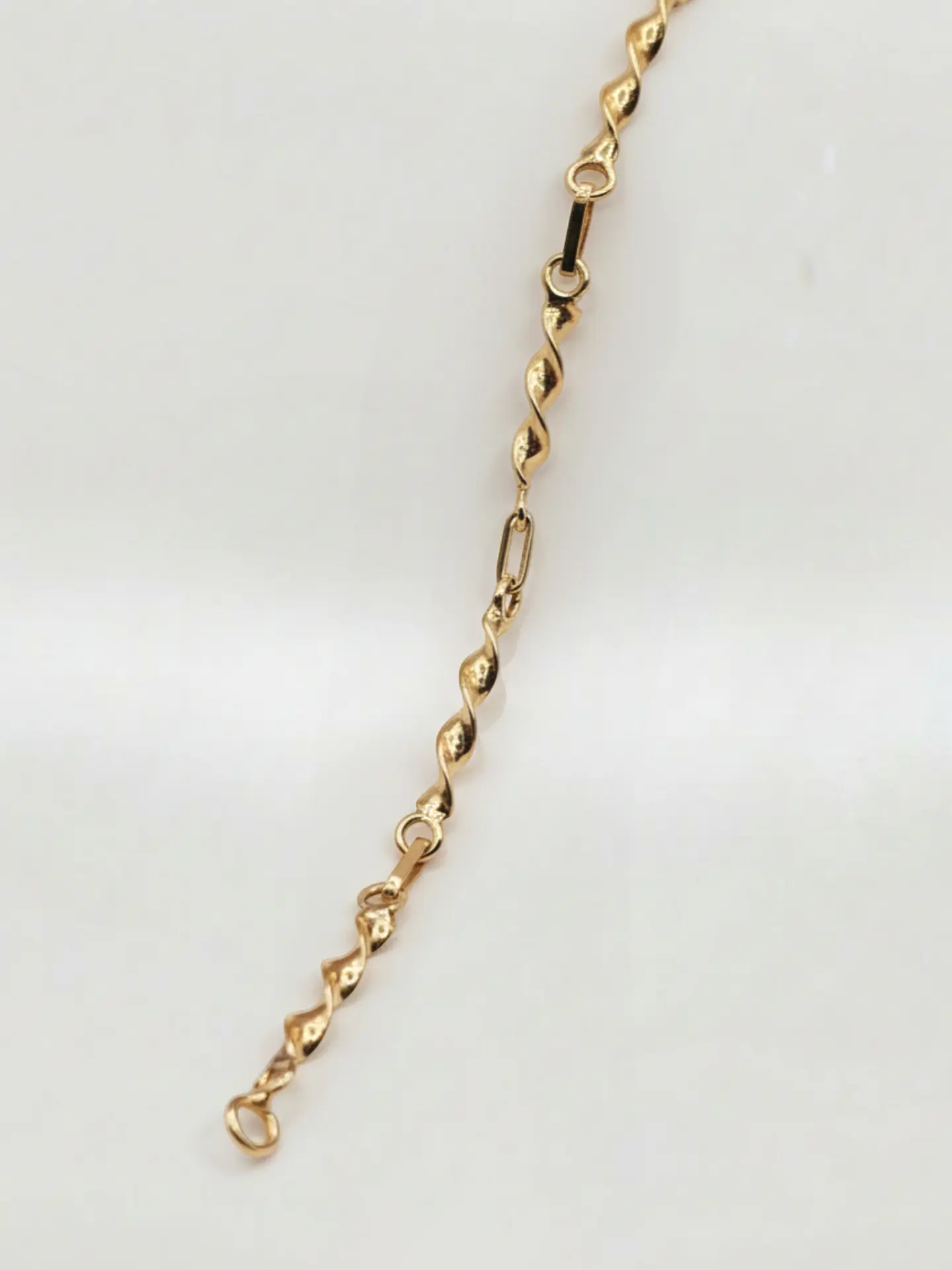 Pulsera Entorchada de Diseño Oro Oro 18k 4