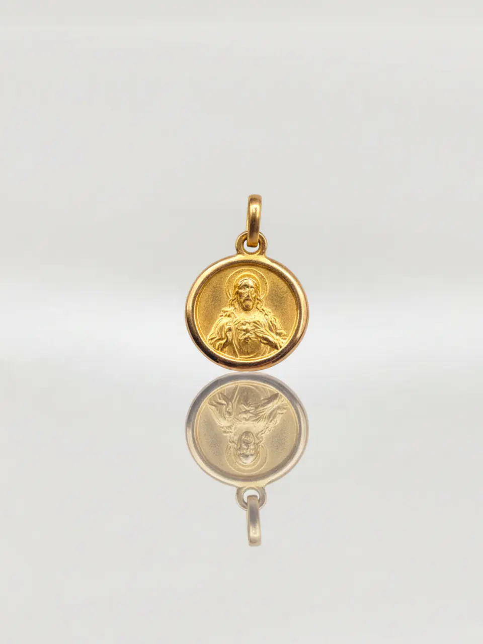 Colgante Medalla Sagrado Corazón Oro 18k 1