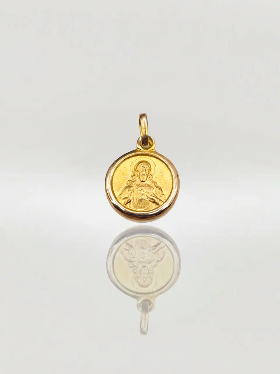 Colgante Medalla Sagrado Corazón Oro 18k 3