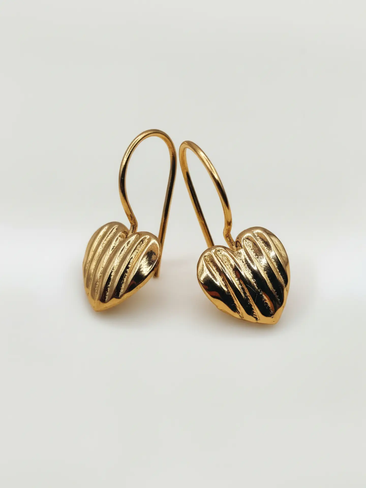 Aros Corazón Esculpido de Gala Oro 18k 4