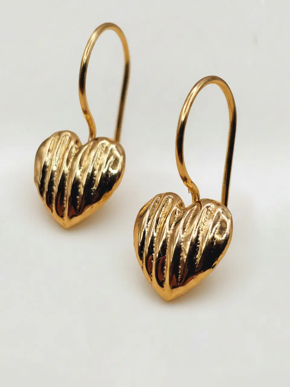 Aros Corazón Esculpido de Gala Oro 18k 5