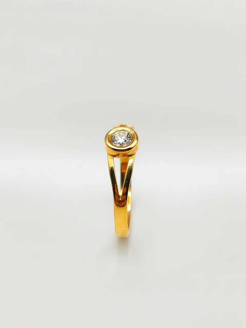 Anillo Punto de Luz Resplandor Circón Oro 18k 6