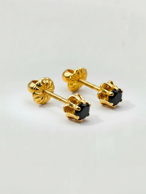 Aros Chatón Italiano Ónix Mediano Oro 18k
