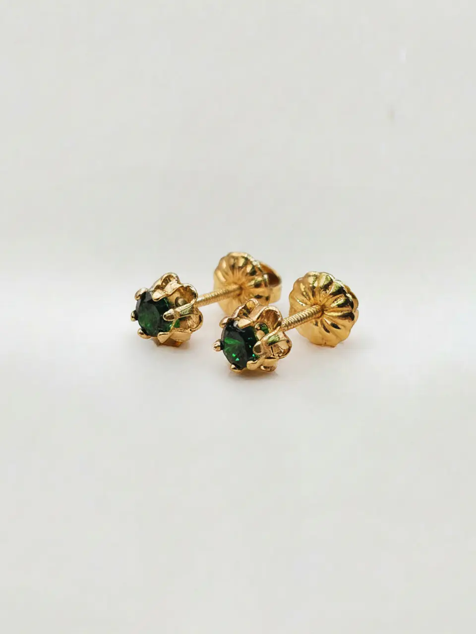 Aros Chatón Italiano Esmeralda Mediano Oro 18k 2