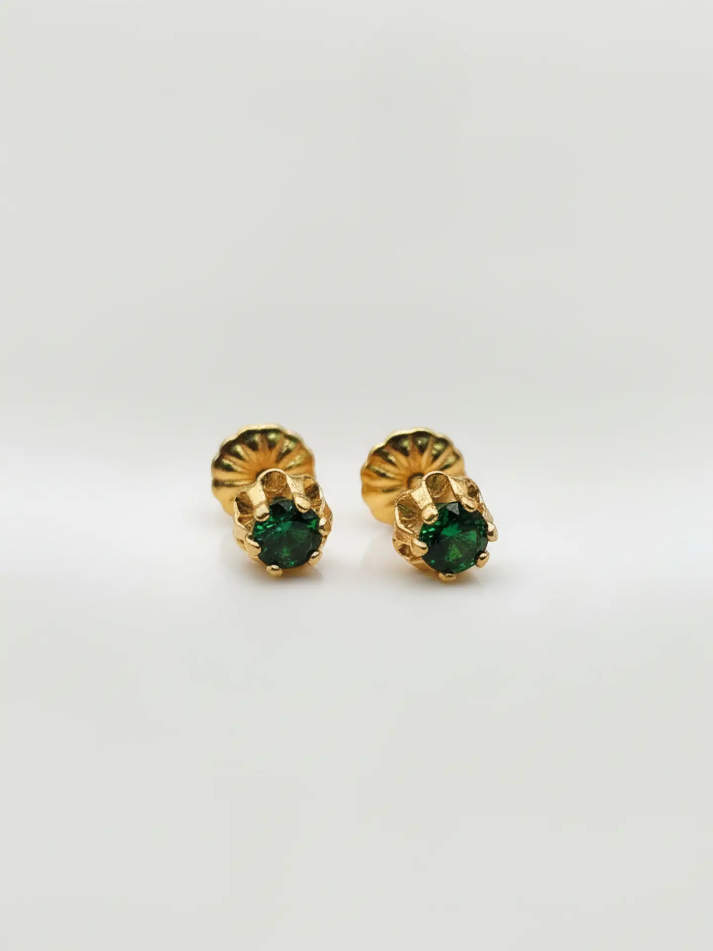 Aros Chatón Italiano Esmeralda Mediano Oro 18k 4