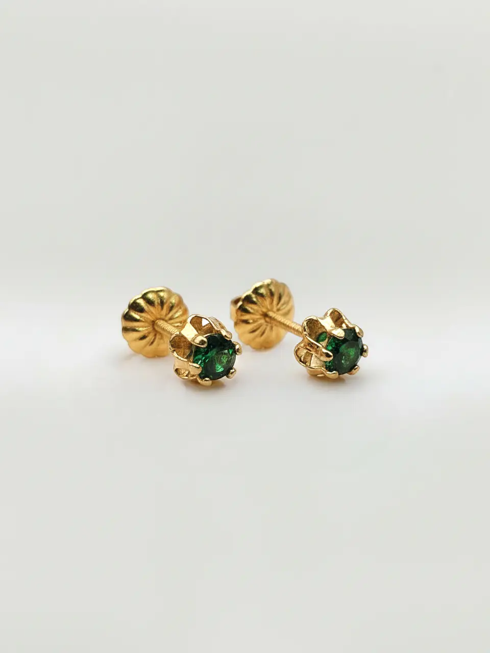 Aros Chatón Italiano Esmeralda Mediano Oro 18k 3
