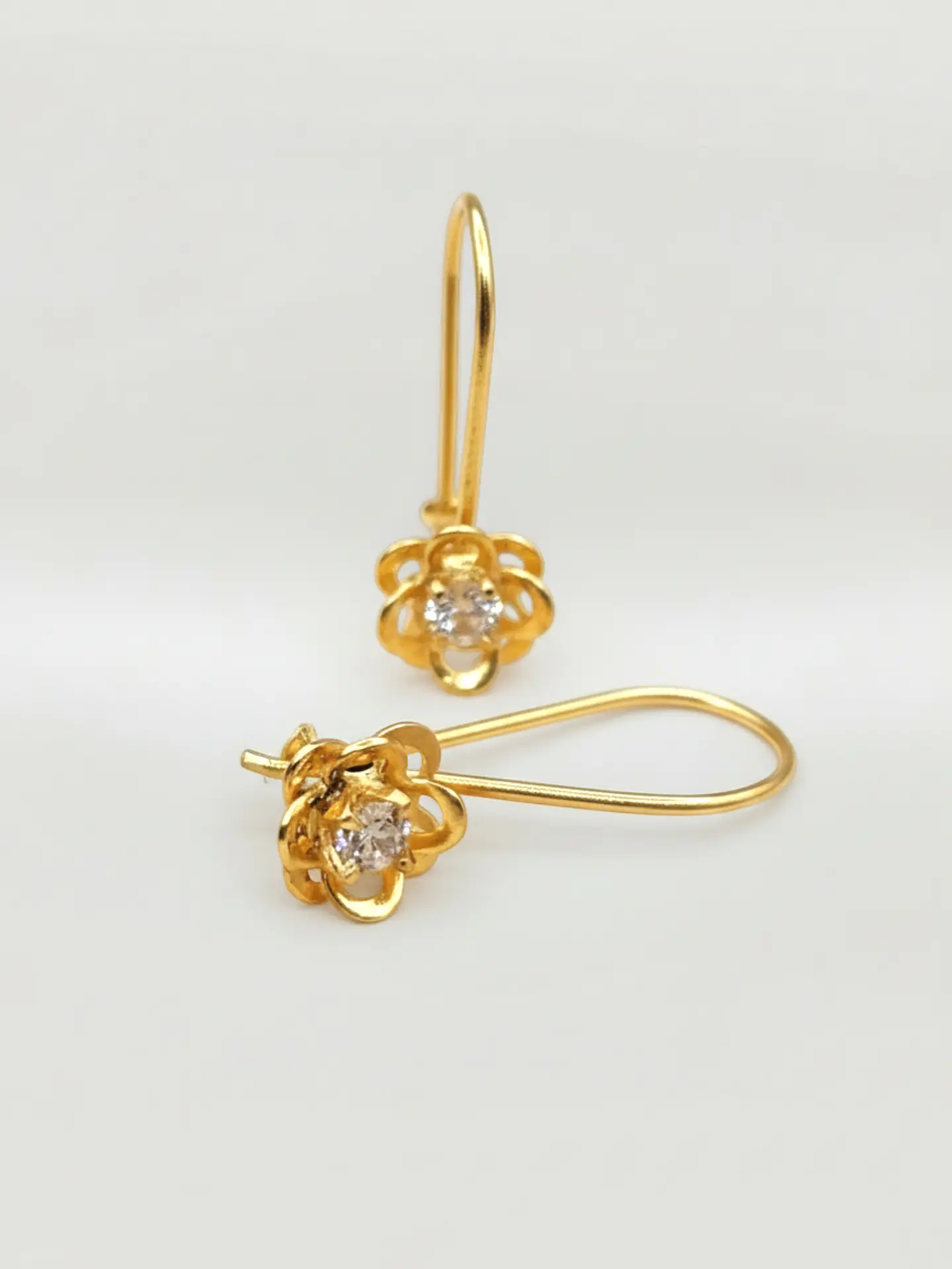 Aros Doble Flor con Circón de Gala Oro 18k 4