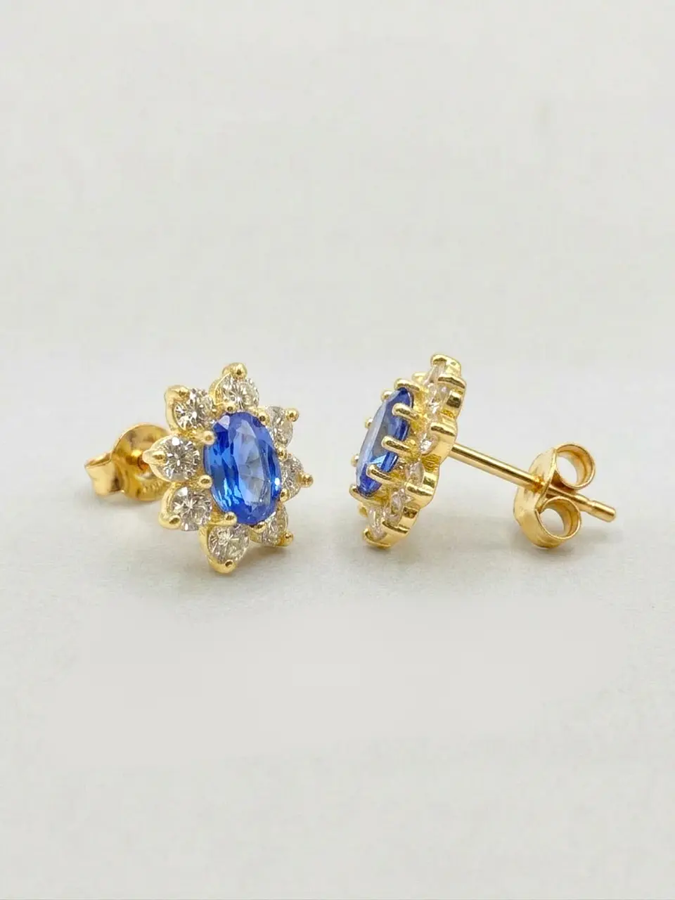 Aros Lady Aguamarina y Circones Grande Oro 18k 4