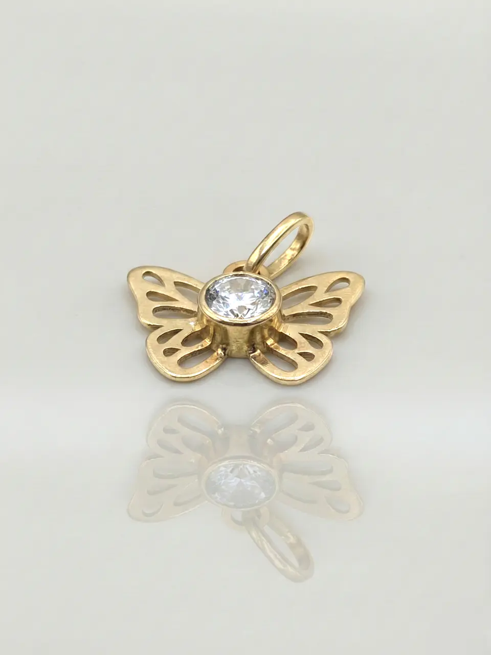 Colgante Mariposa Etérea Oro 18k 2