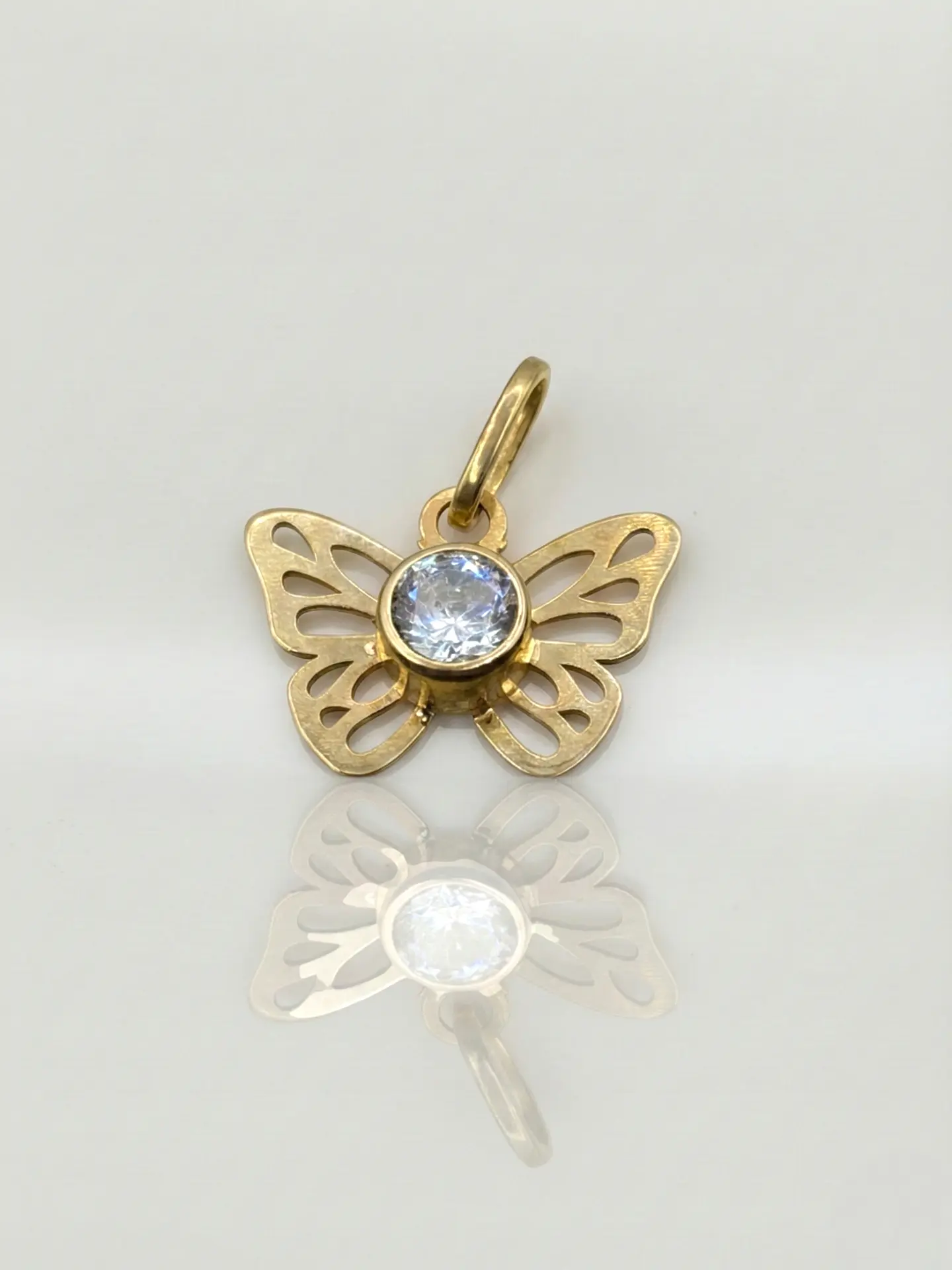 Colgante Mariposa Etérea Oro 18k 6