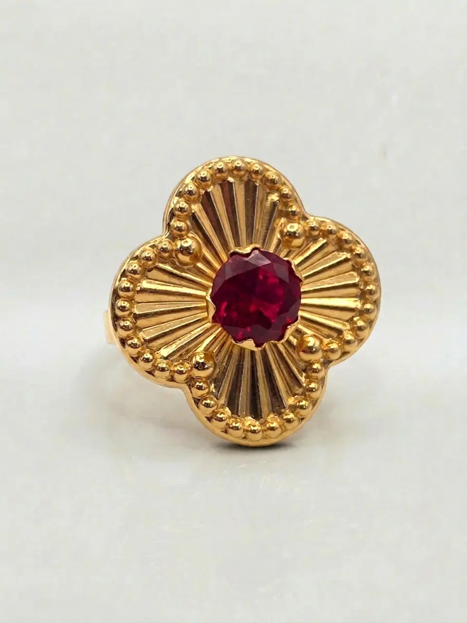 Anillo Flor Satín de Rubí Oro 18k 4
