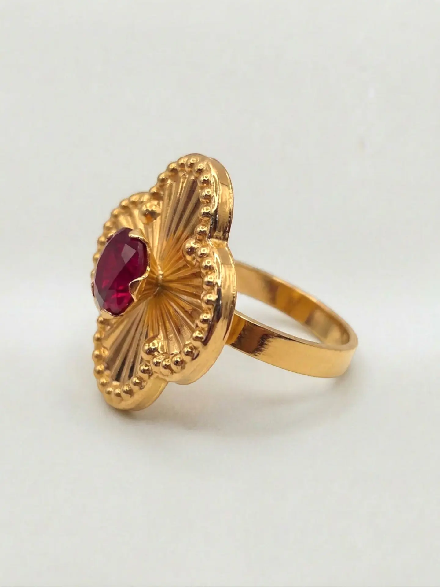 Anillo Flor Satín de Rubí Oro 18k 5