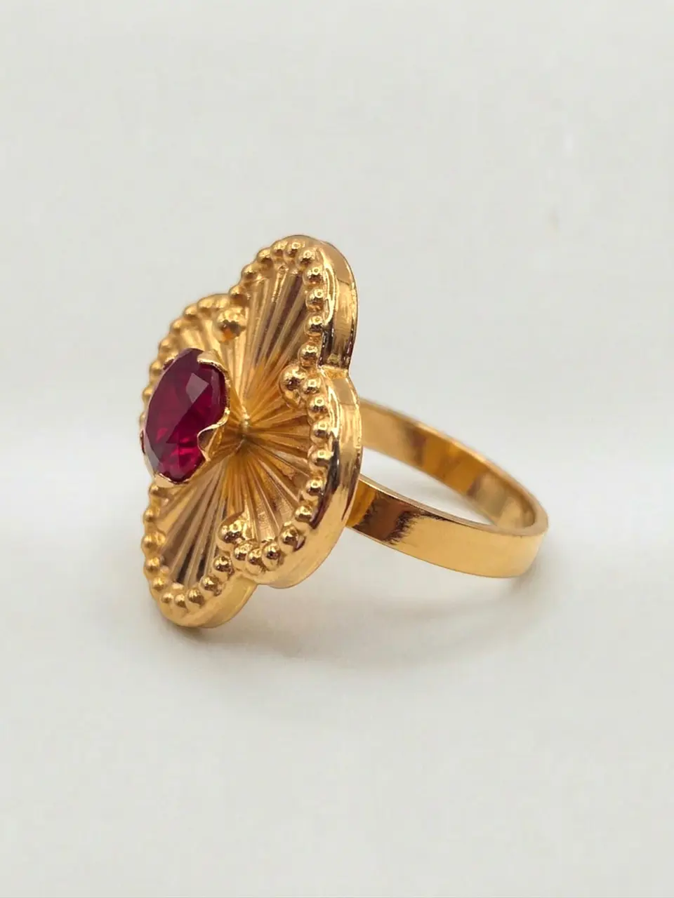Anillo Flor Satín de Rubí Oro 18k 5