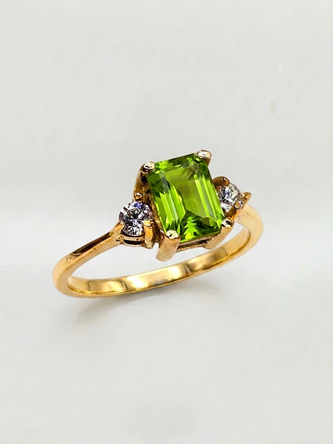 Anillo Reina Jardín de Esmeralda Oro 18k