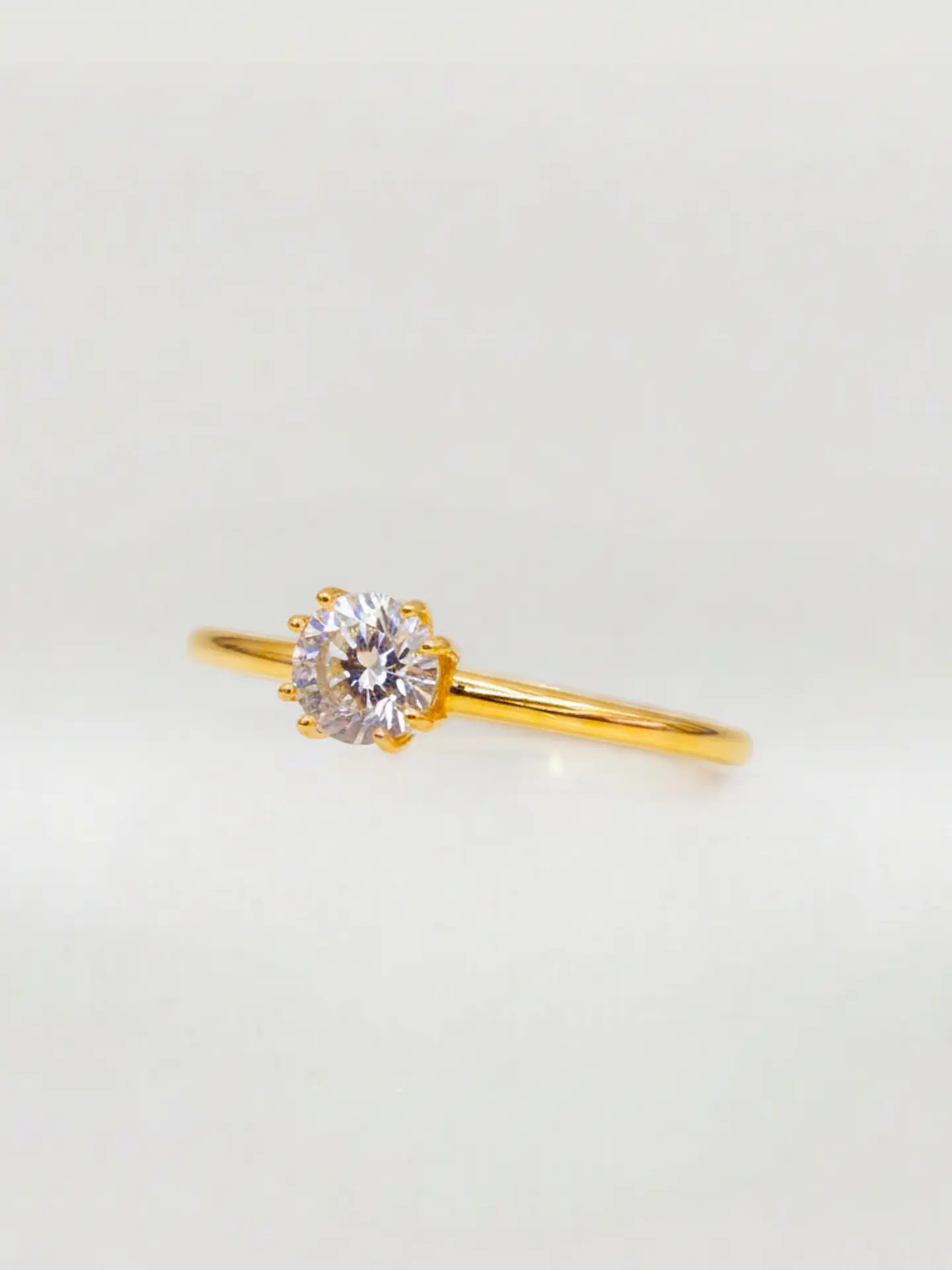 Anillo Solitario Clásico Circón Oro 18k 2