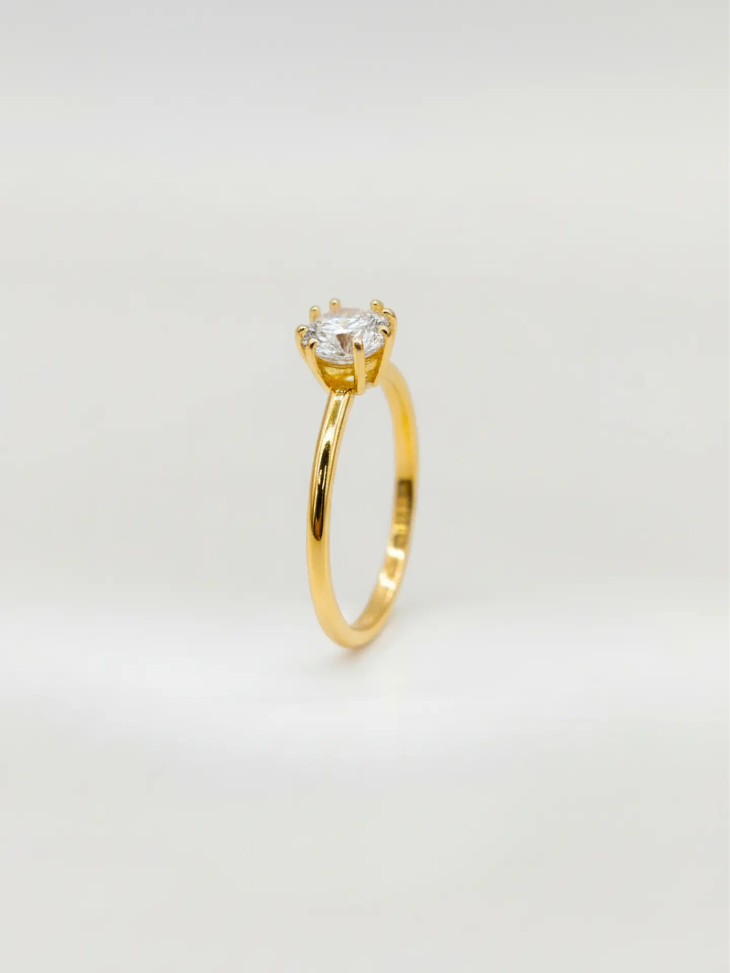 Anillo Solitario Clásico Circón Oro 18k 3
