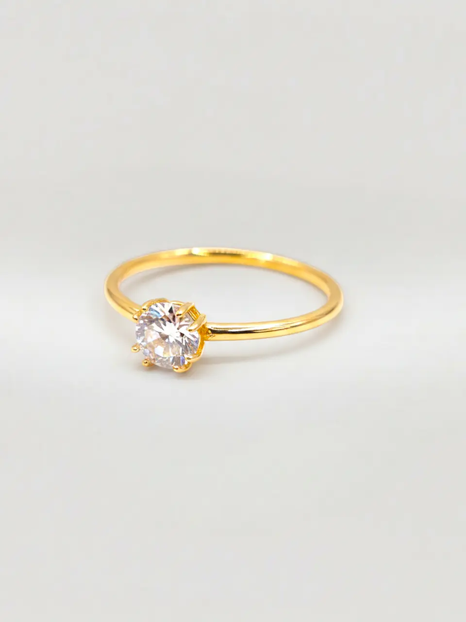 Anillo Solitario Clásico Circón Oro 18k 4