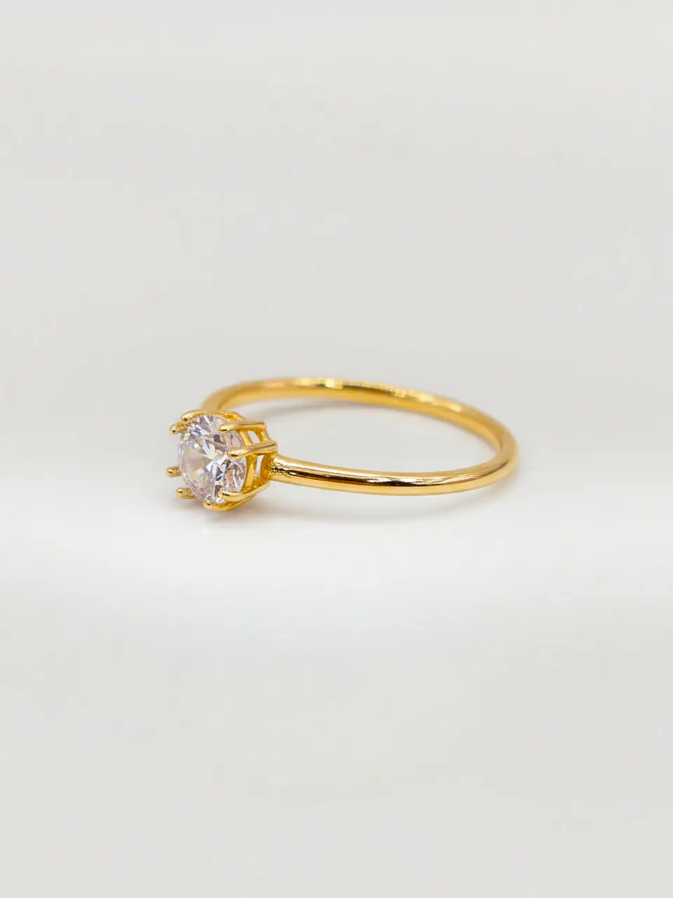 Anillo Solitario Clásico Circón Oro 18k 5