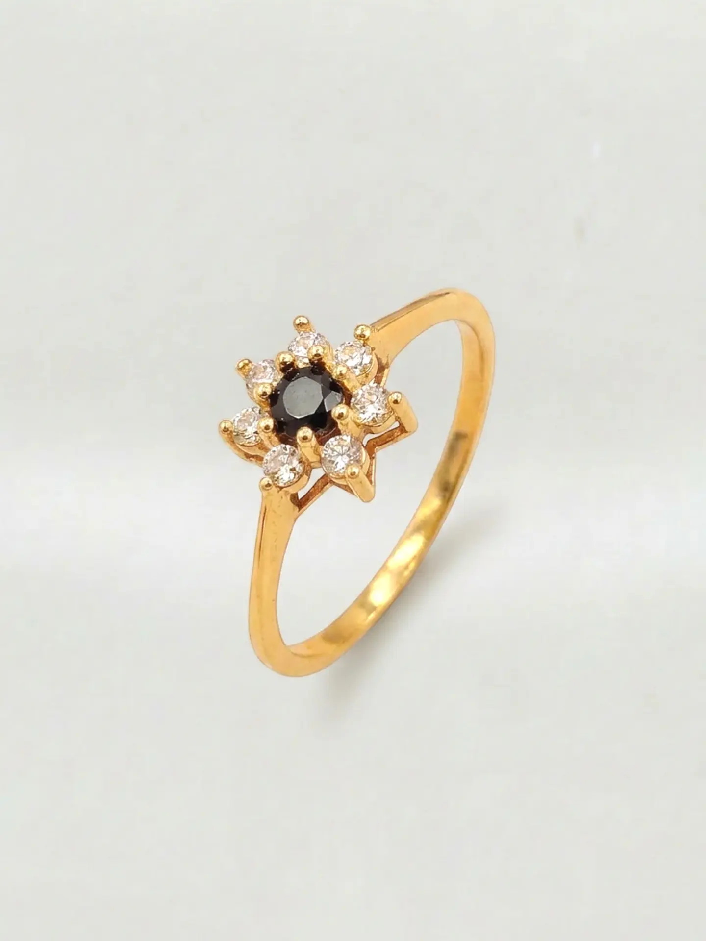 Anillo Roseta Misterio de Ónix Oro 18k 3