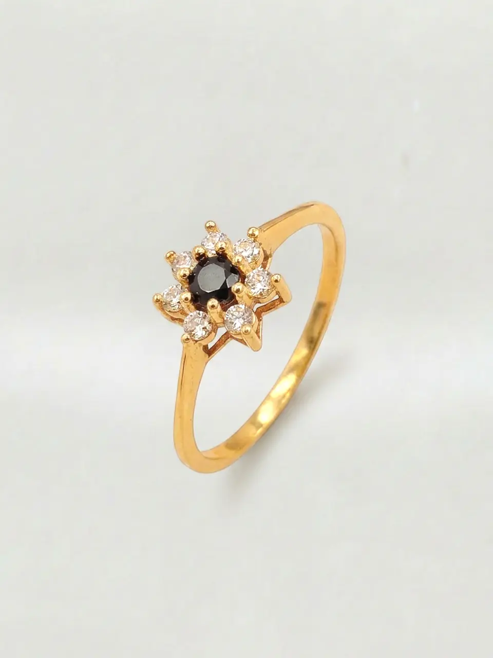 Anillo Roseta Misterio de Ónix Oro 18k 3