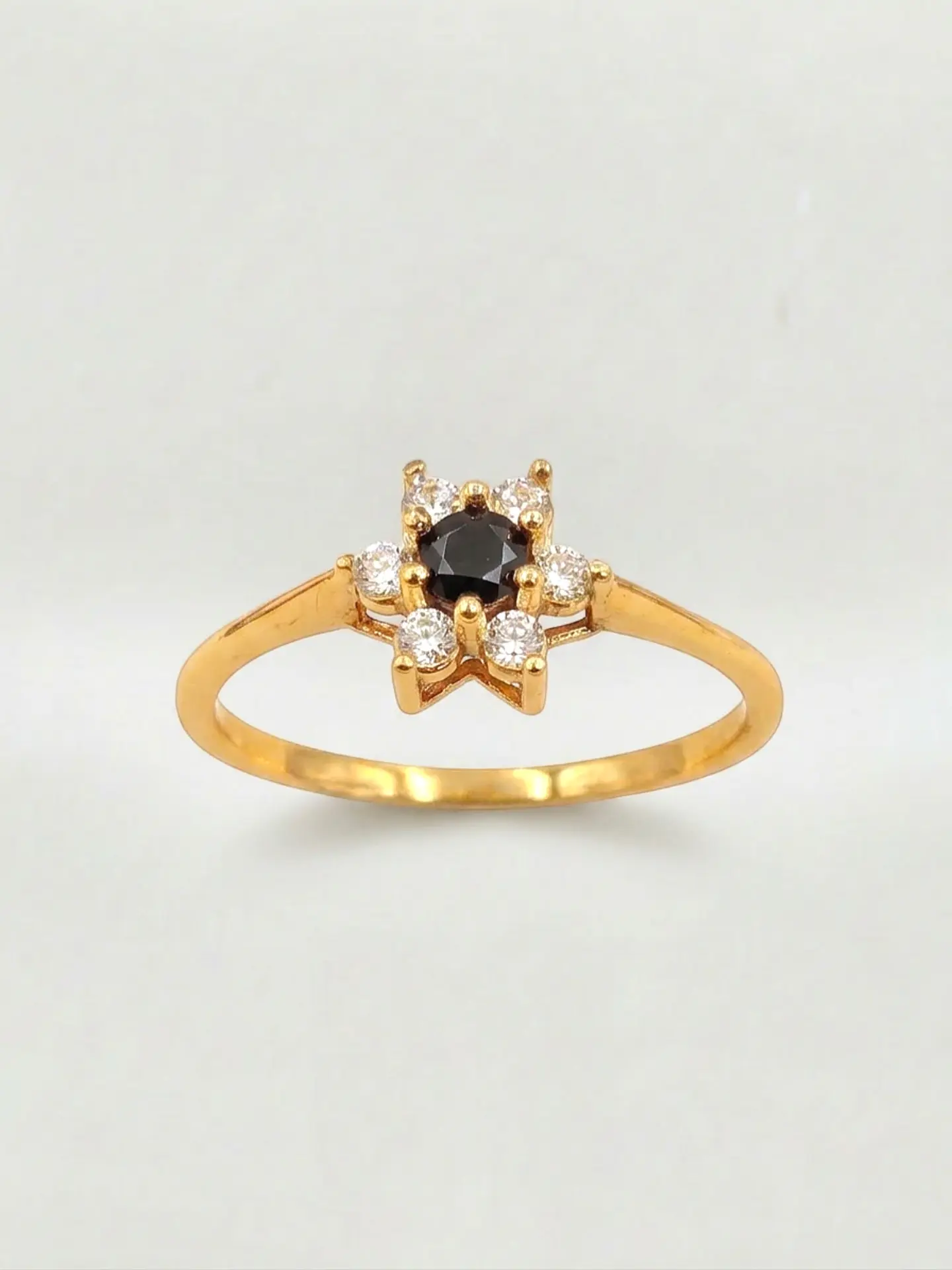 Anillo Roseta Misterio de Ónix Oro 18k 5