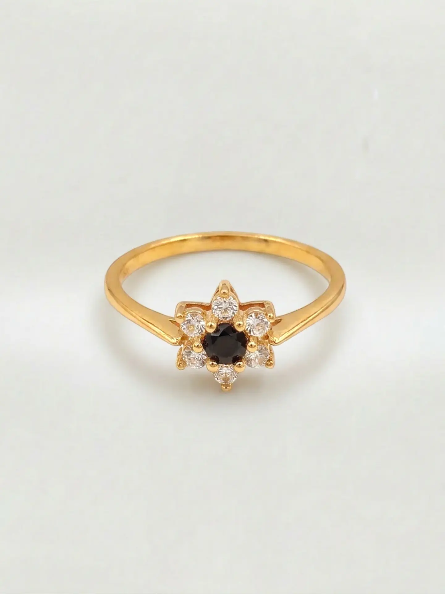 Anillo Roseta Misterio de Ónix Oro 18k 8