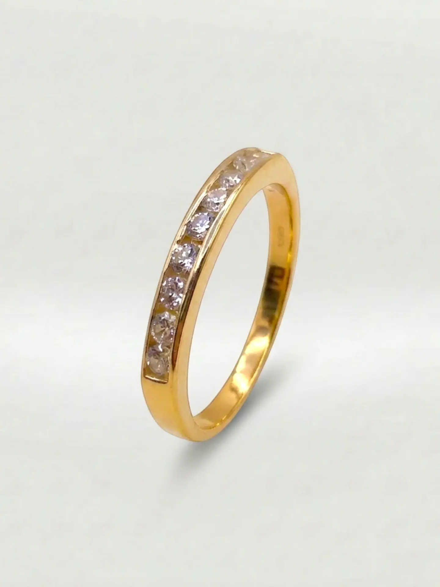 Anillo Medio Cintillo Resplandor Circón Oro 18k 2