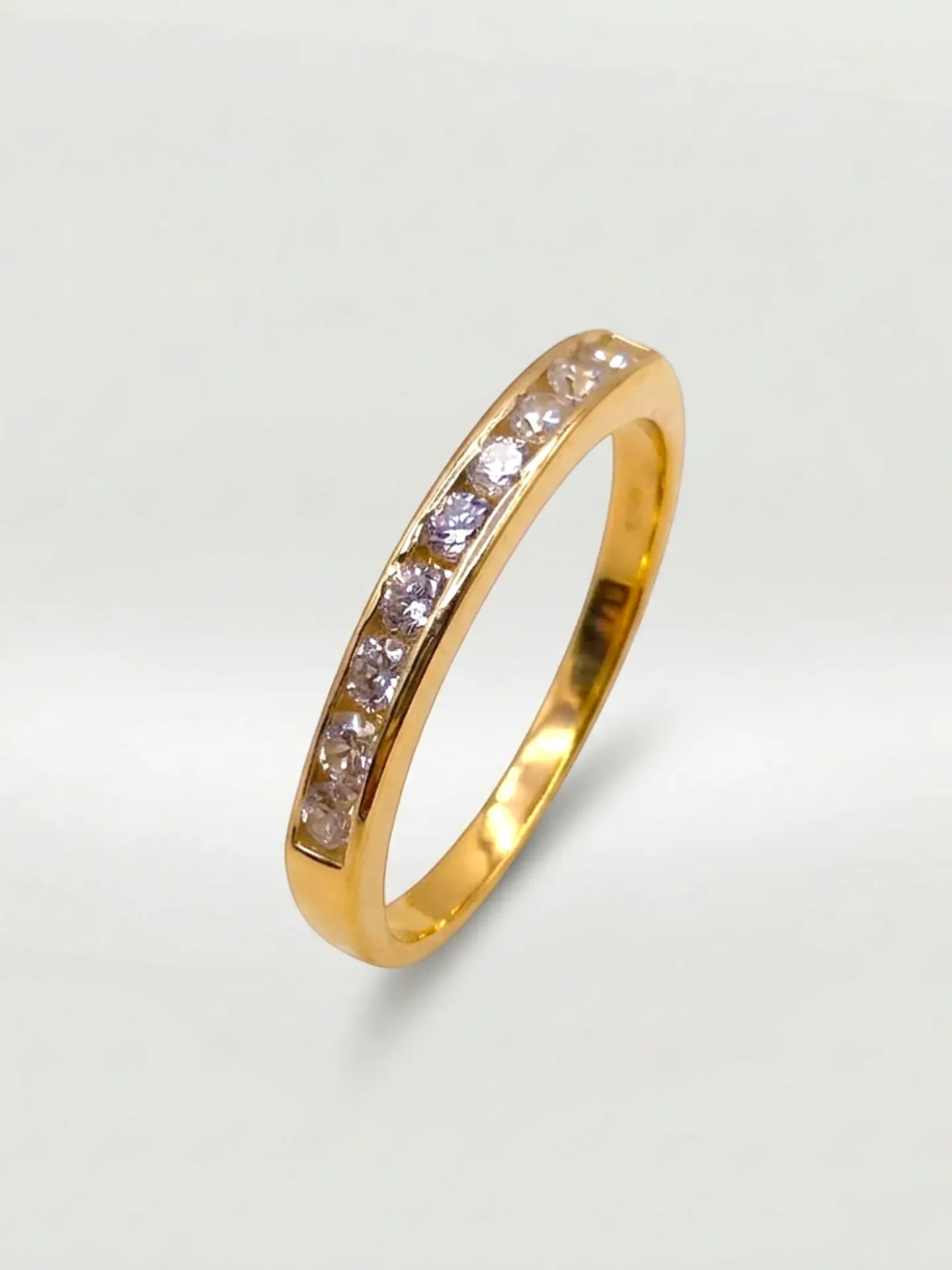Anillo Medio Cintillo Resplandor Circón Oro 18k 5