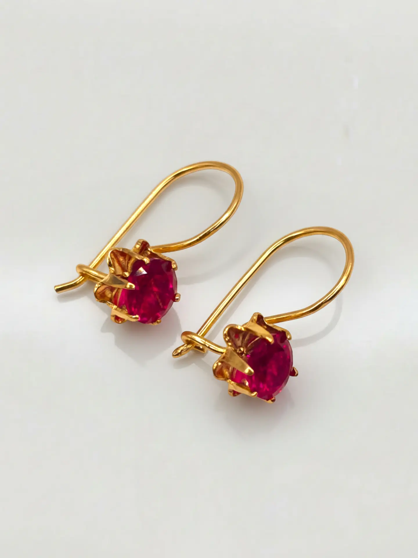 Aros Chatón Italiano Pasión de Rubí Oro 18k 2