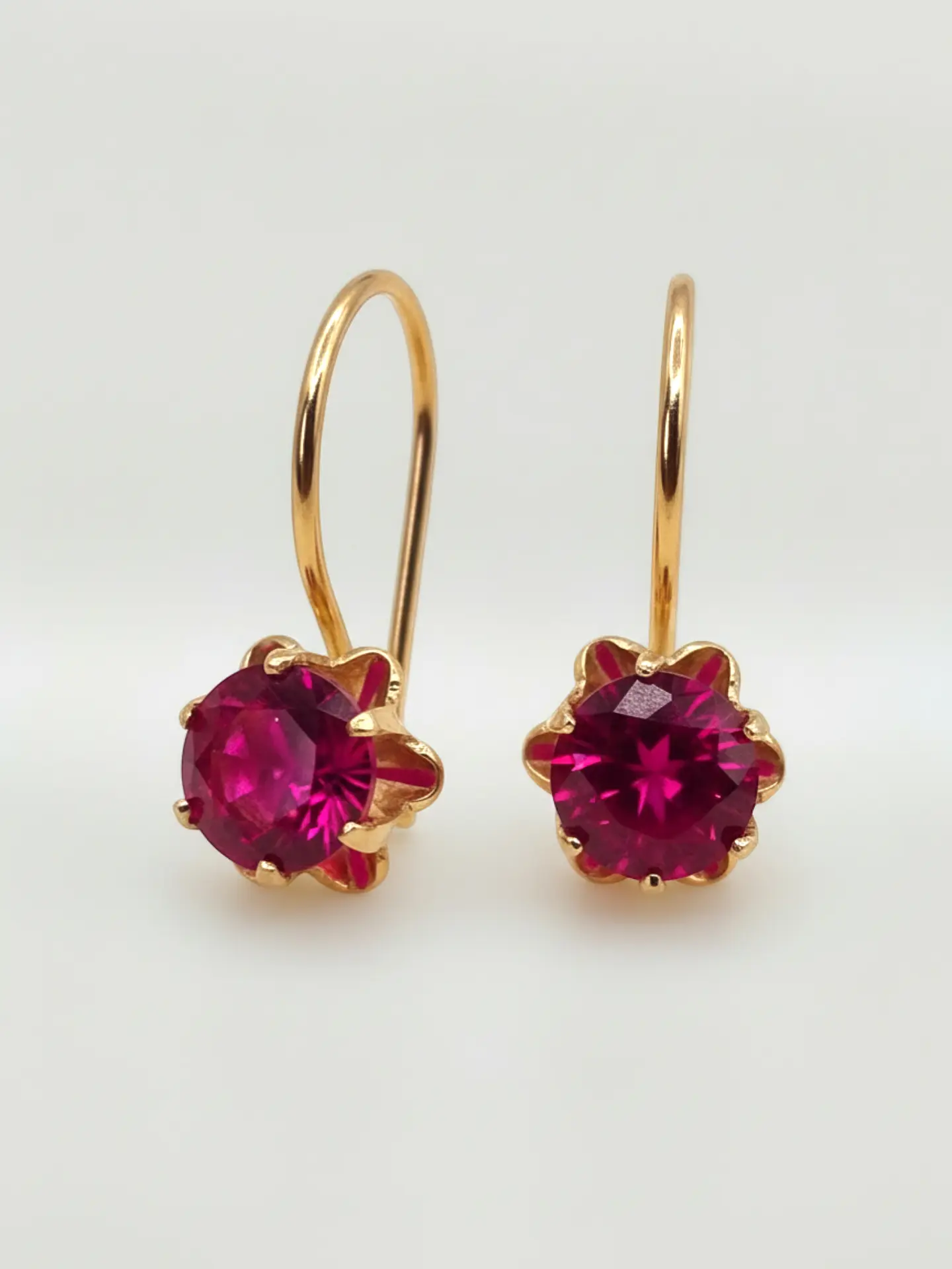 Aros Chatón Italiano Pasión de Rubí Oro 18k 3