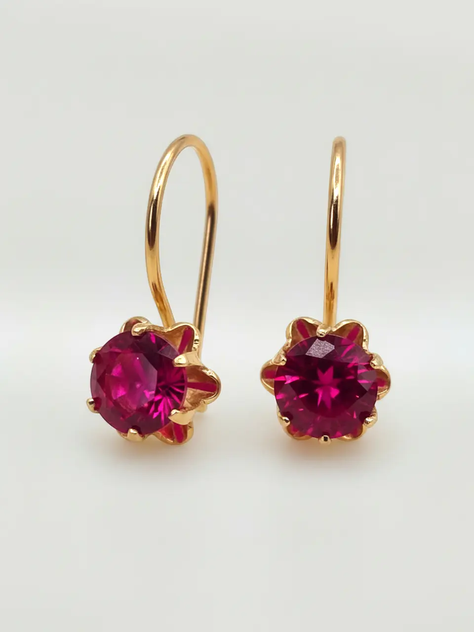 Aros Chatón Italiano Pasión de Rubí Oro 18k 3