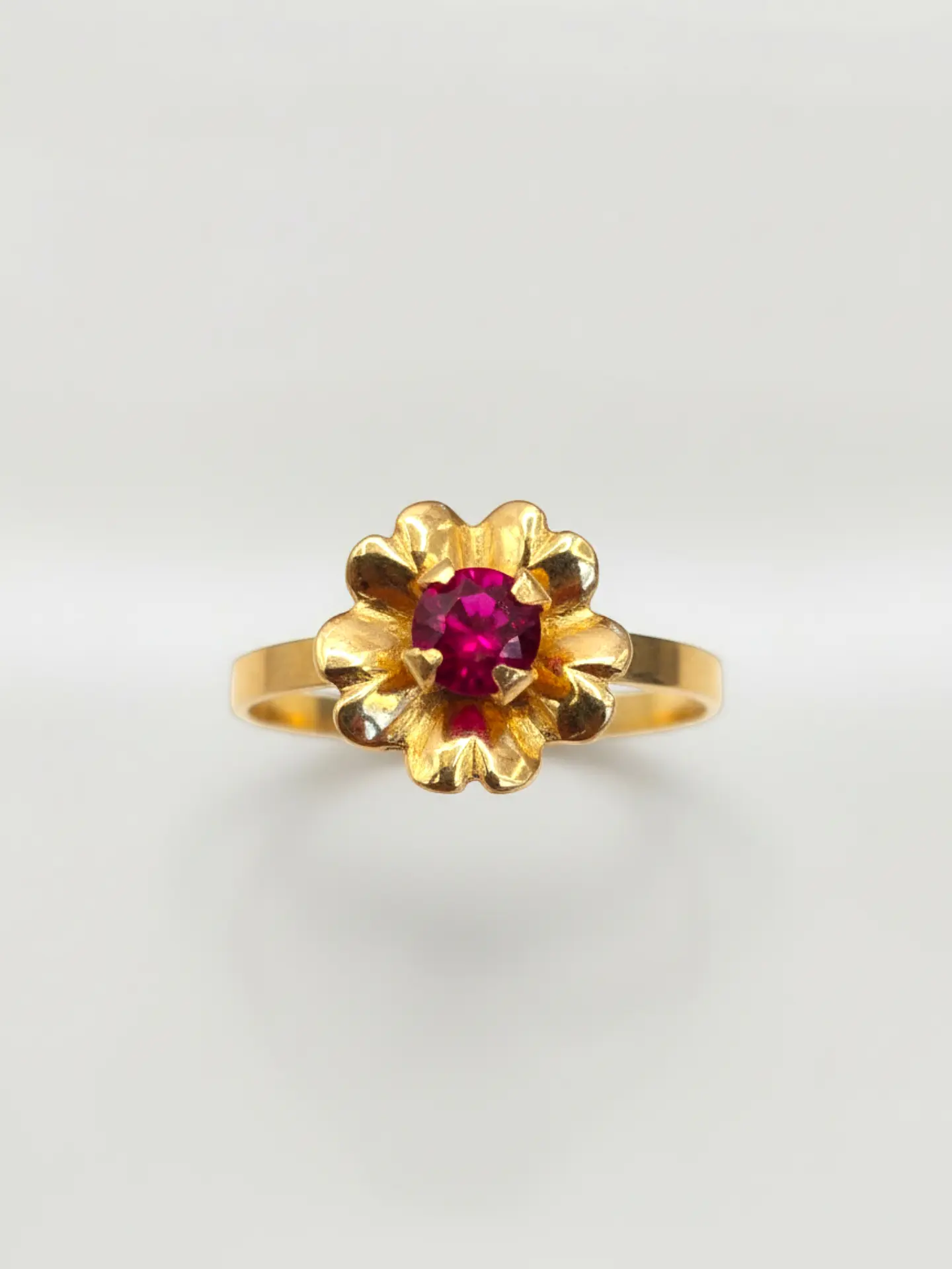 Anillo Flor de Rubí Pasión Oro 18k 5