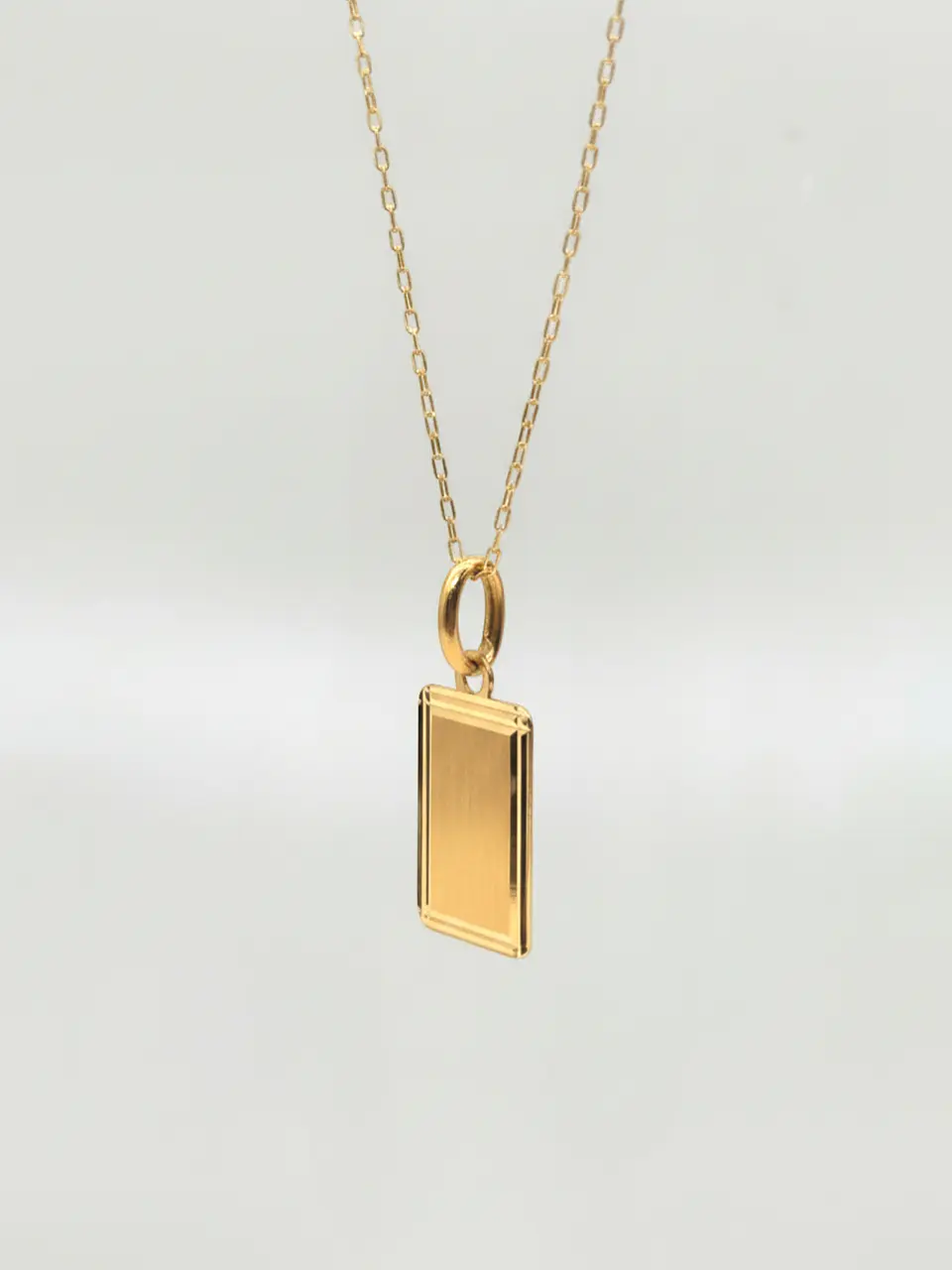 Cadena Identidad con Placa Bisel Oro 18k 2