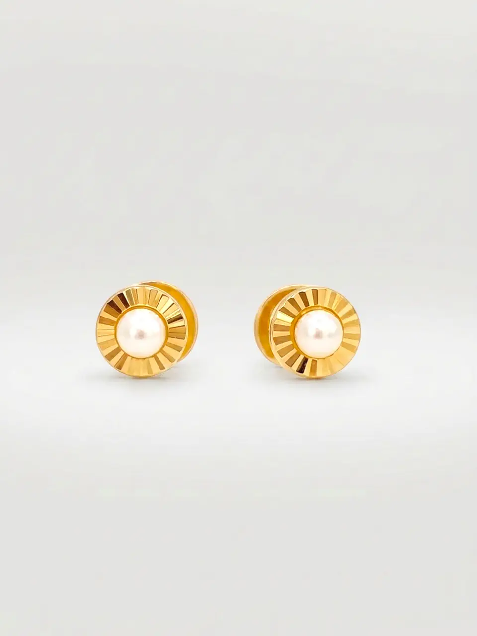 Aros Abridores Perla Cultivada Facetada Mediano Oro 18k 1