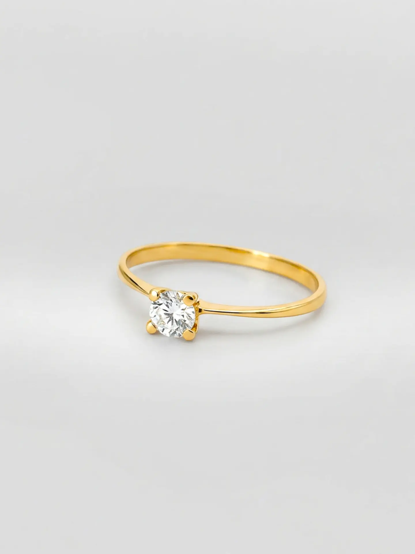 Anillo Solitario Resplandor Único Circón Oro 18k 2