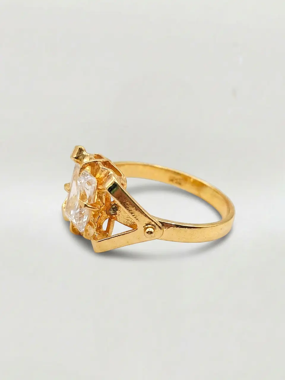 Anillo Chatón Distinción Rectangular Circón Oro 18k 2