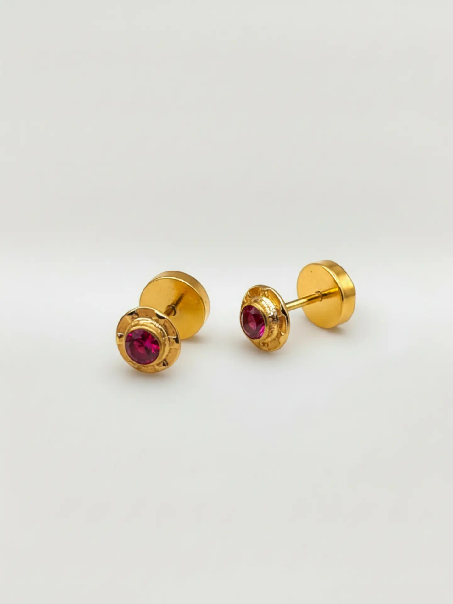 Aros Abridores Pasión de Rubí Chico Oro 14k 3