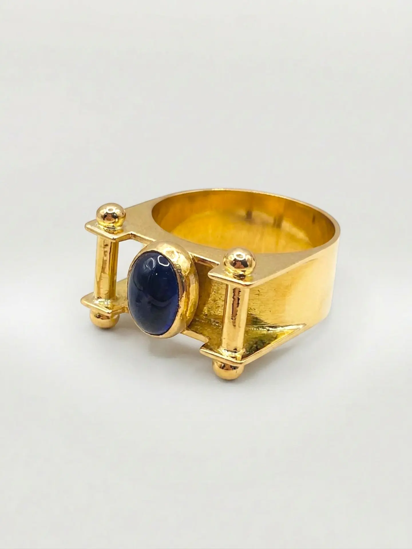 Anillo Reina Charlotte de Zafiro Azul Oro 18k 5