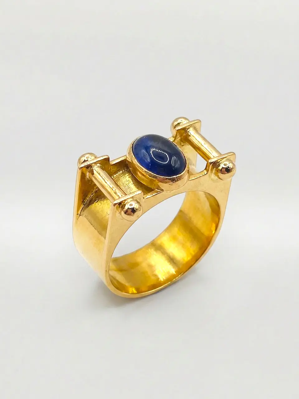 Anillo Reina Charlotte de Zafiro Azul Oro 18k 6