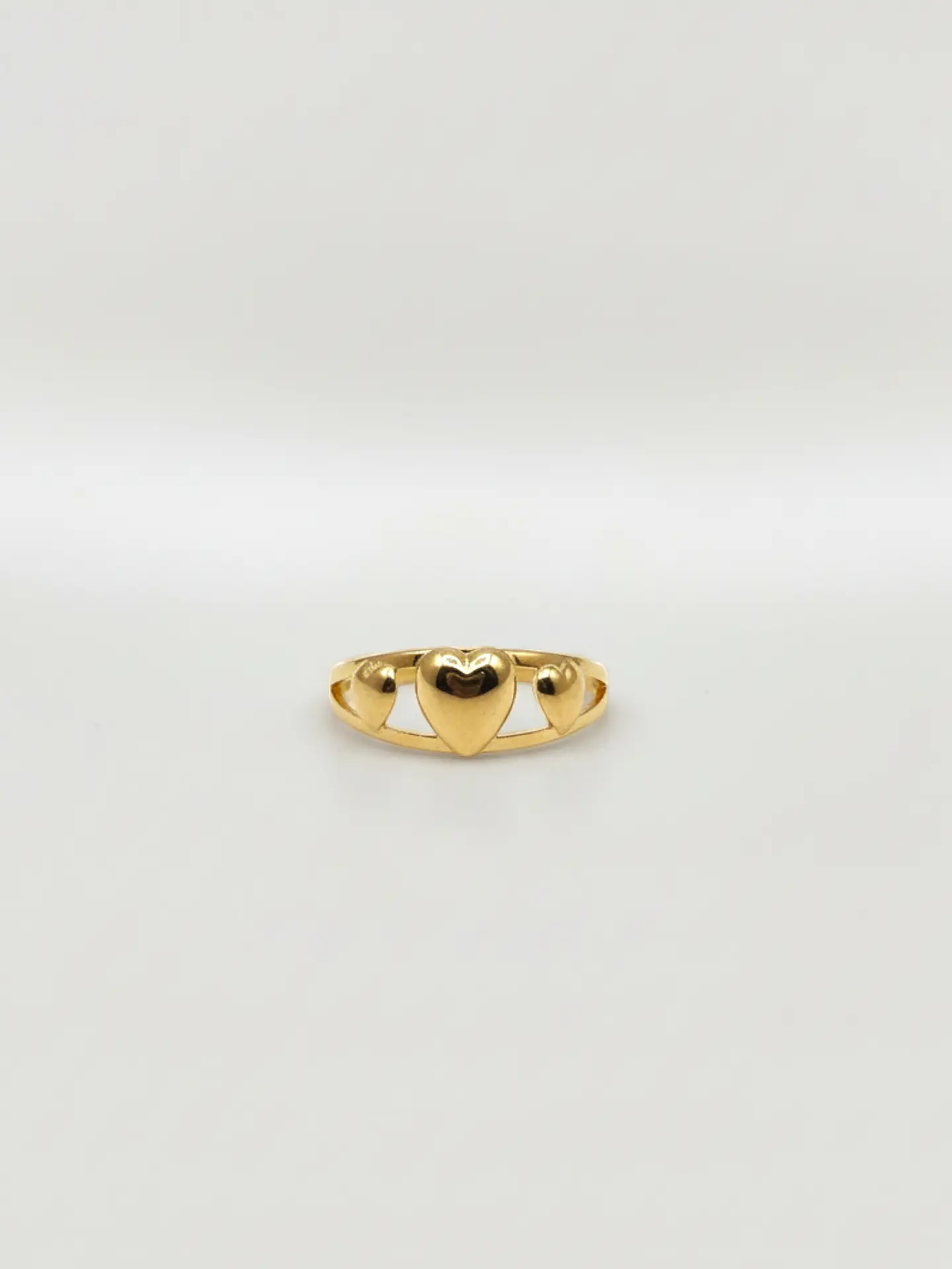 Anillo Trilogía de Amor Corazones Oro 18k 1
