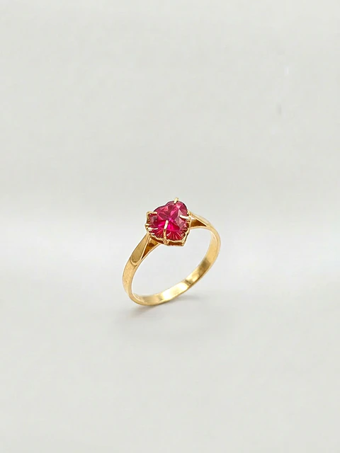 Anillo Chatón Corazón de Pasión Rubí Oro 18k