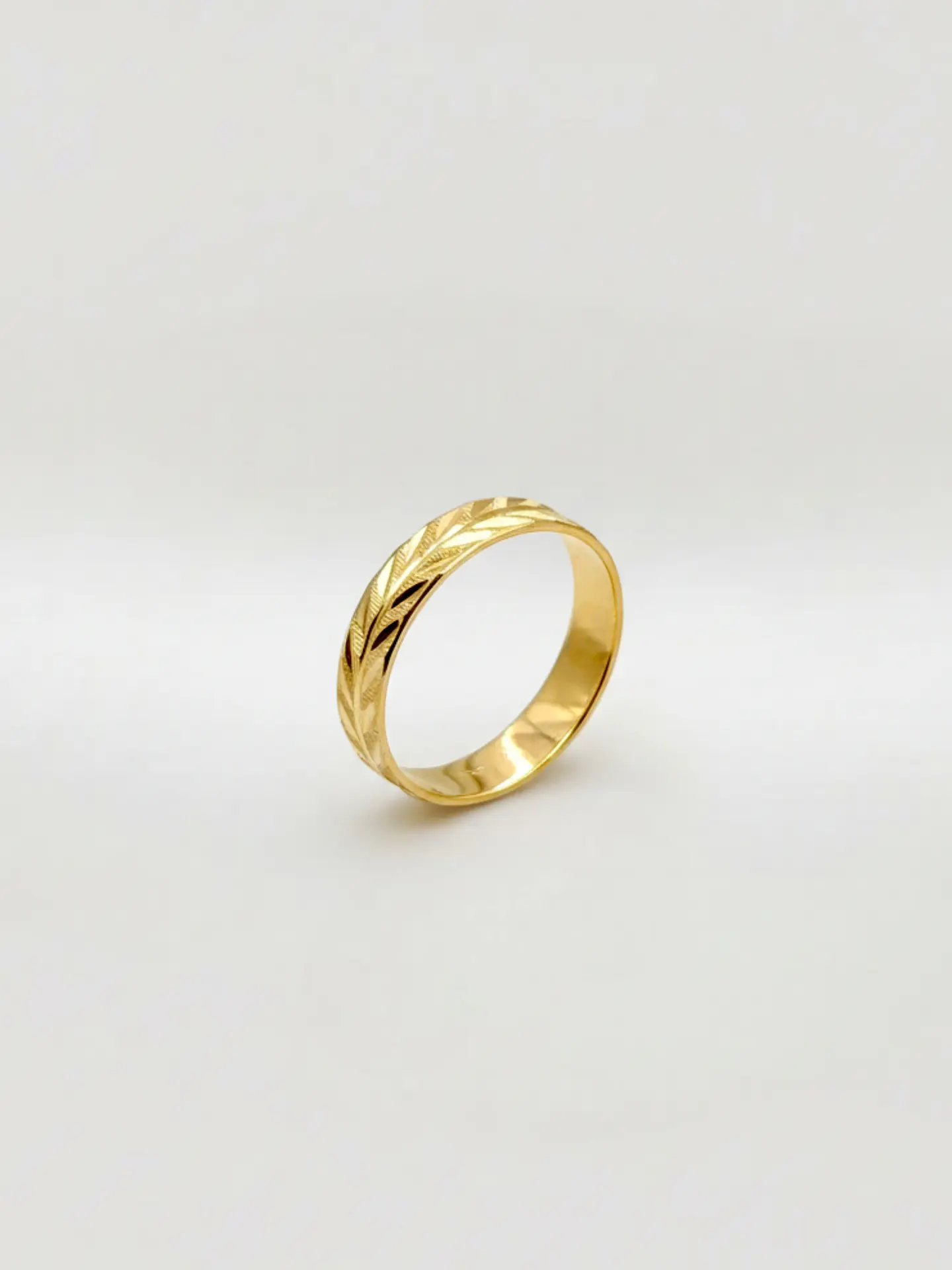 Argolla Individual Tallado Espiga Oro 18k 2