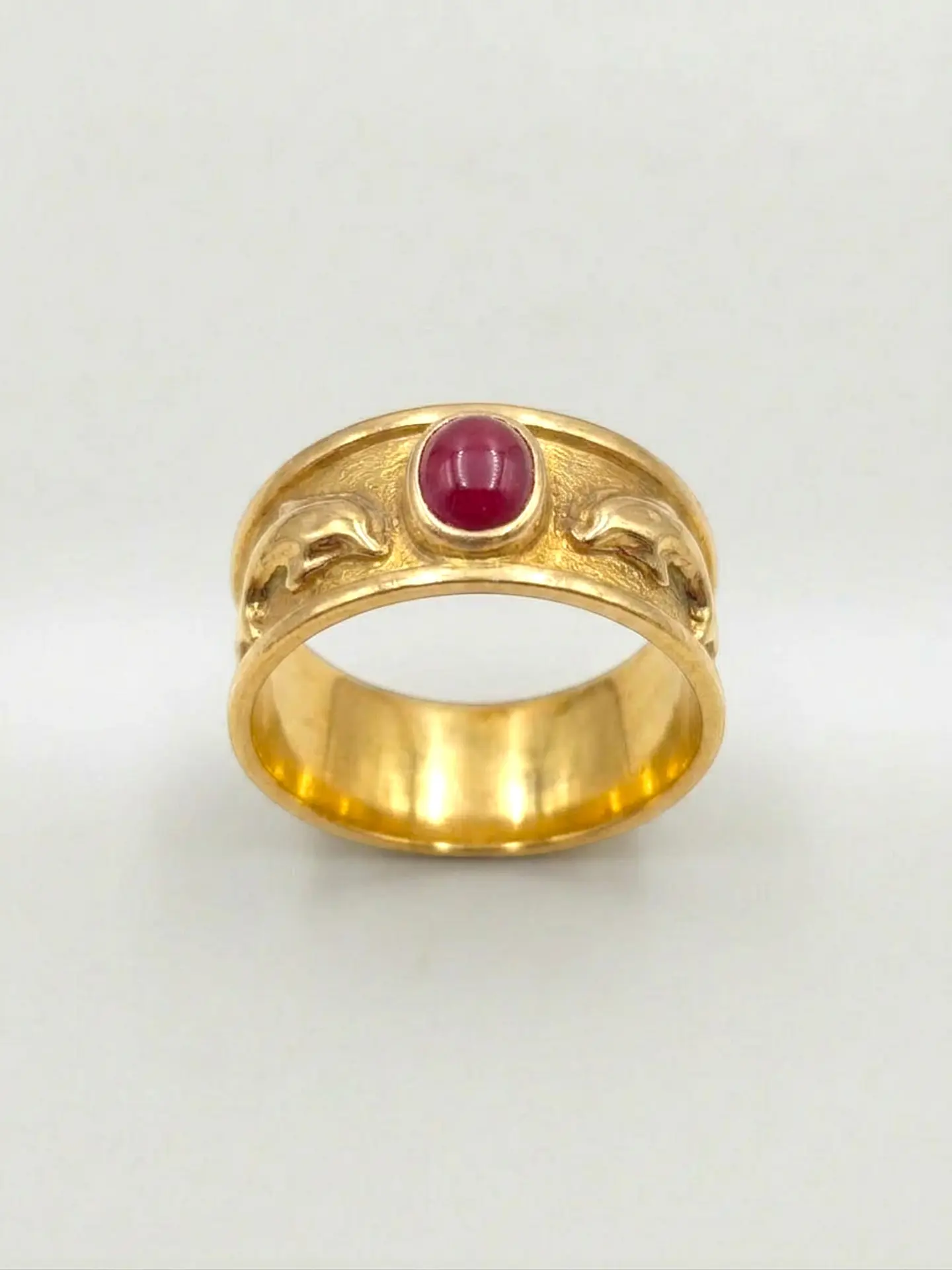 Anillo Delfines y Rubí de la Suerte Oro 18k 4