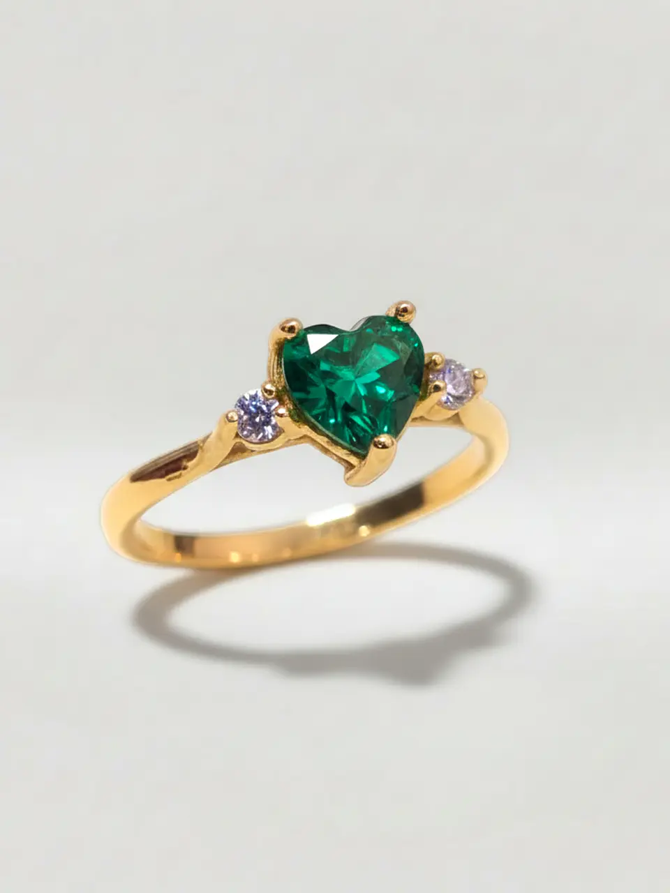 Anillo Princesa Corazón de Esmeralda Oro 18k 3
