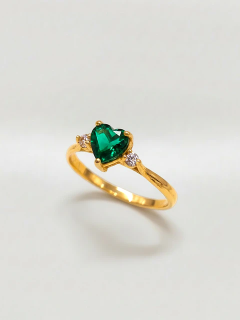 Anillo Princesa Corazón de Esmeralda Oro 18k
