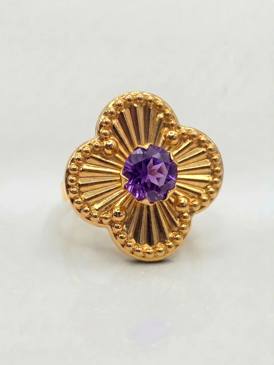 Anillo Flor Satín de Amatista Oro 18k 5