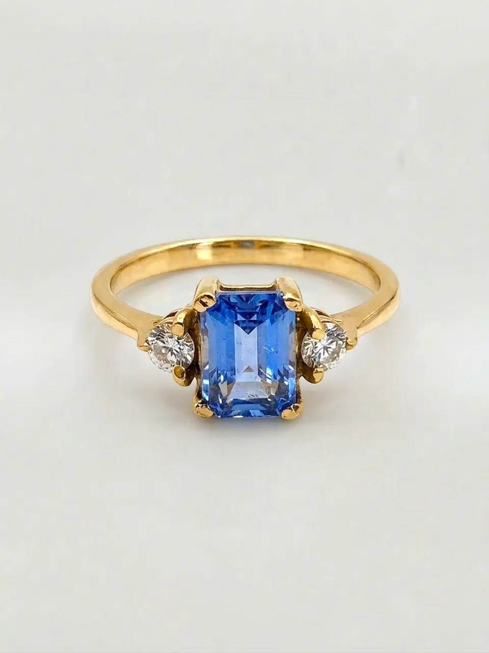 Anillo Reina Mar de Cristal Aguamarina Oro 18k 1