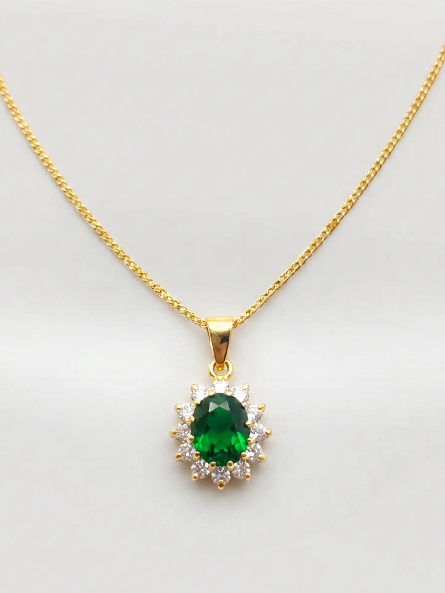 Cadena Reina Jardín de Esmeralda Oro 18k 4